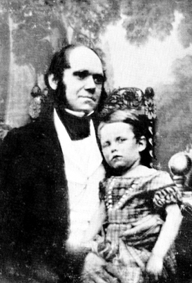 Дарвин в 1842 году со своим старшим сыном Уильямом Эразмом Дарвином.
