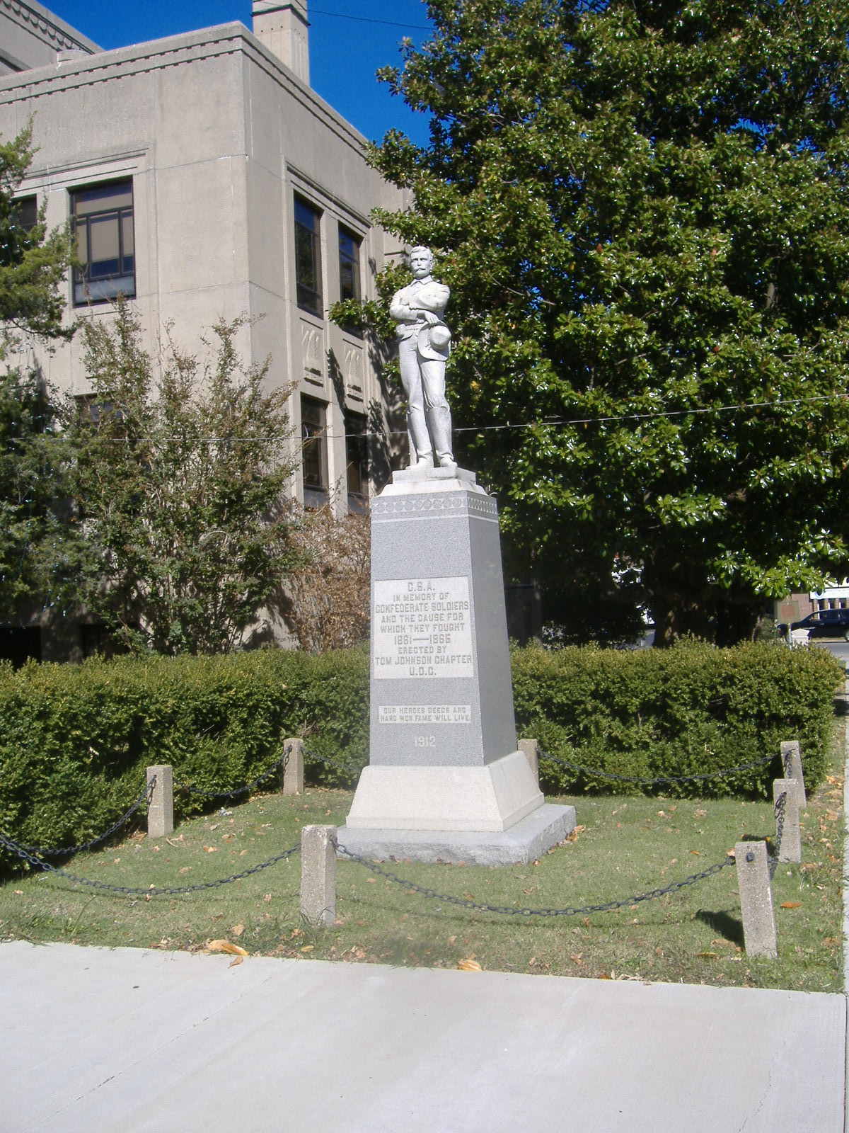 Photo of Confederate Soldier Monument in Caldwell