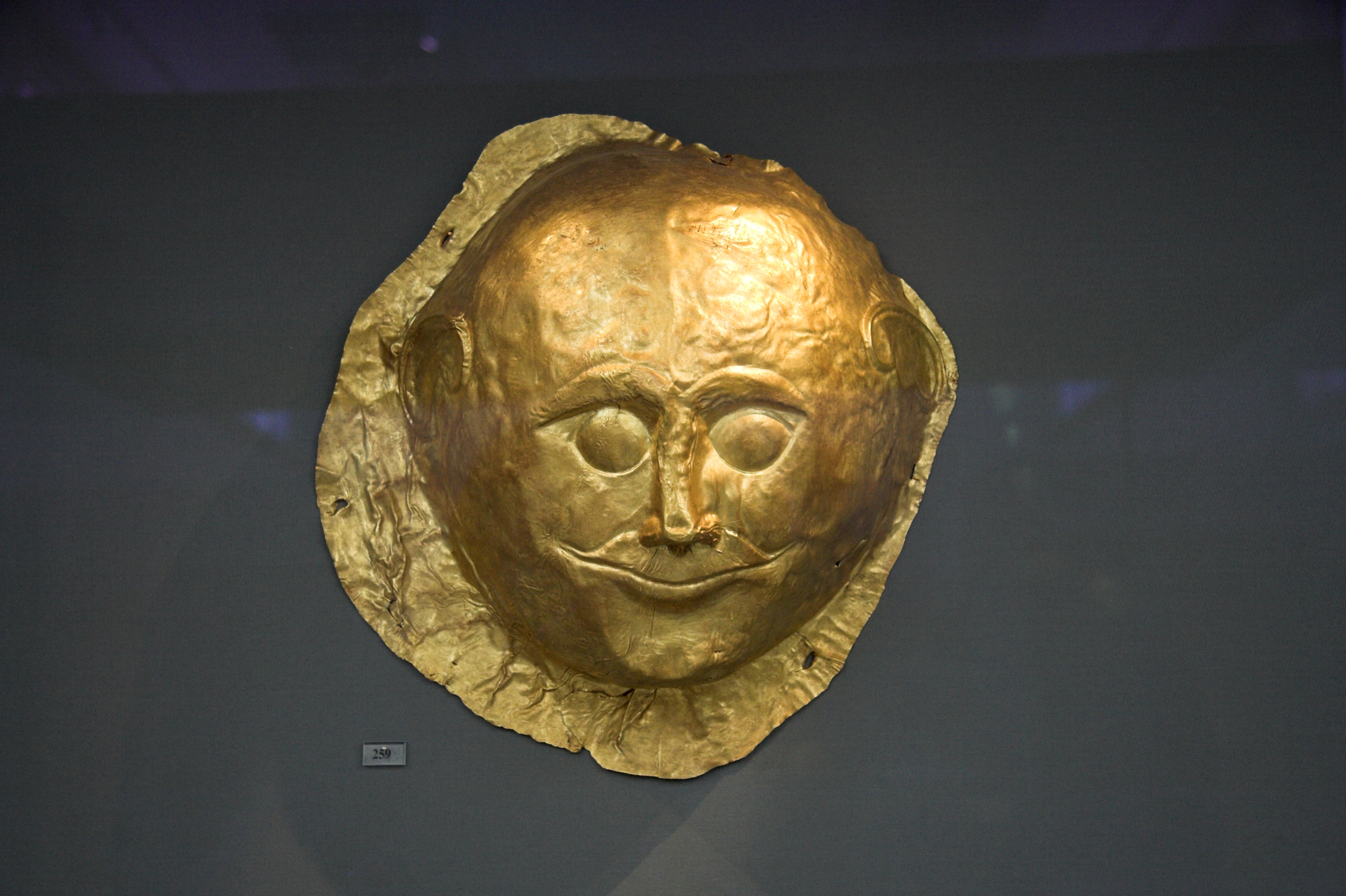 gold funerary mask