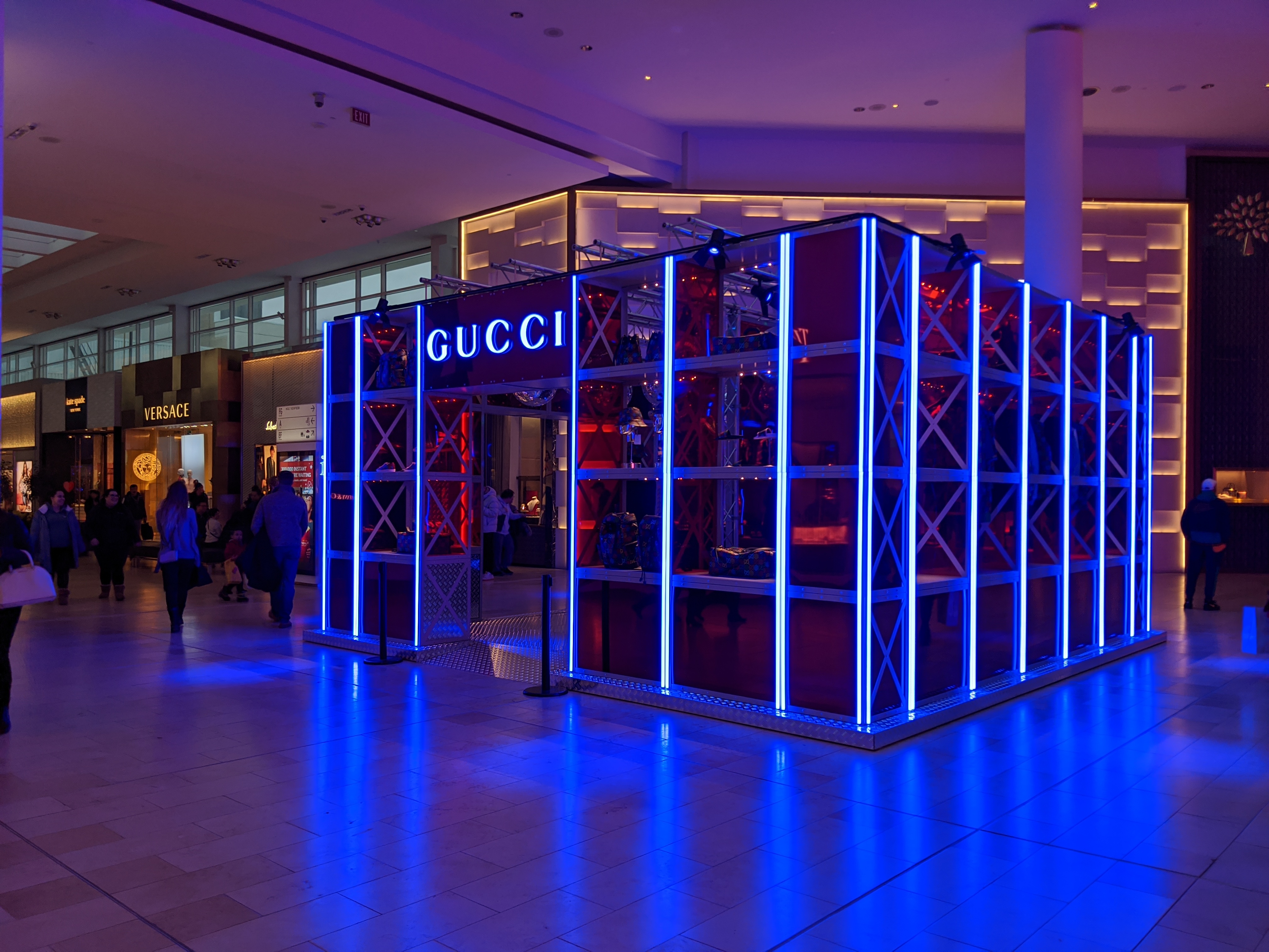 gucci at yorkdale shopping center