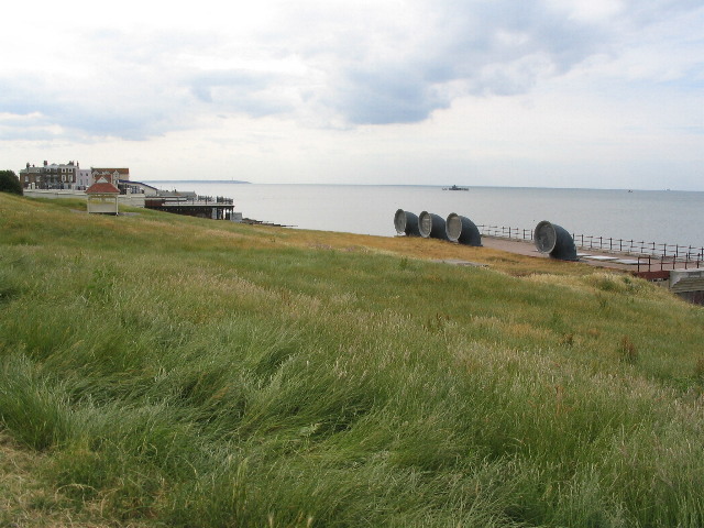 File:Herne Bay Kings Hall 004.jpg