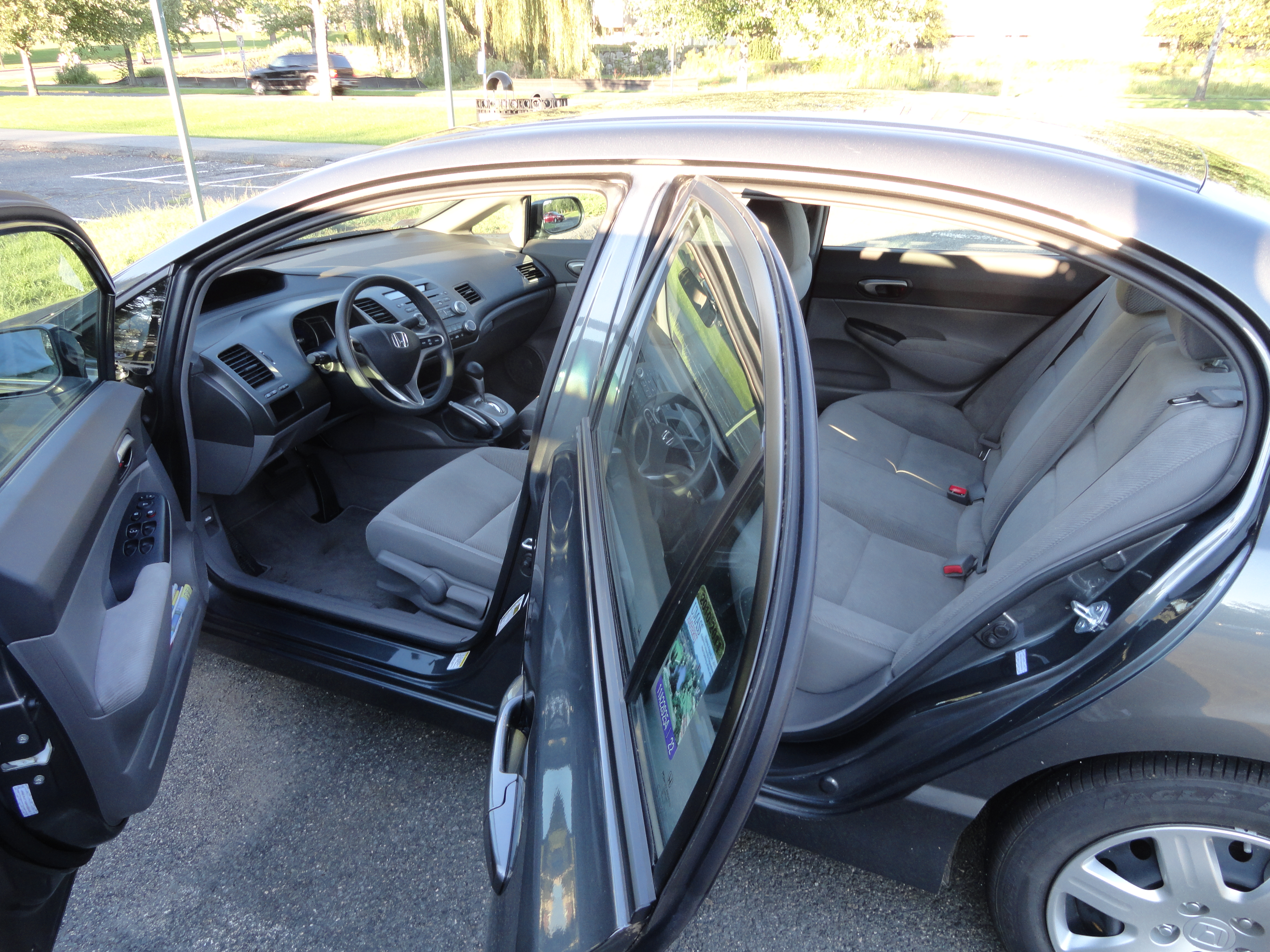 File Interior Of A 2010 Honda Civic Lx Jpg Wikimedia Commons