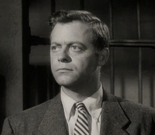 File:Max Showalter (Casey Adams) in Indestructible Man.jpg