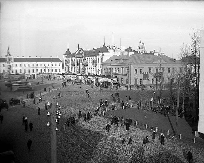 File:Miensk, Vysoki Rynak. Менск, Высокі Рынак (1932).jpg