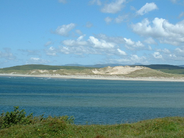 File:Mouth of the Gweebarra Estuary - geograph.org.uk - 126269.jpg