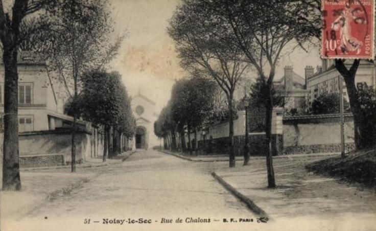 File:Noisy-le-Sec.Rue de Chalons.Église.1918.jpg