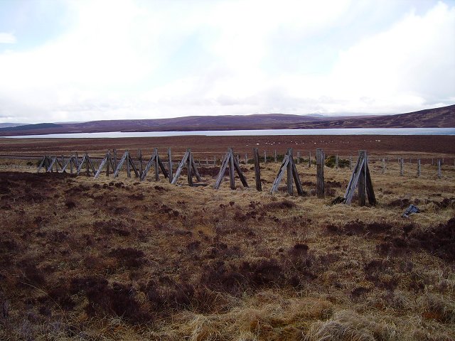 File:Old snow fence - geograph.org.uk - 161964.jpg