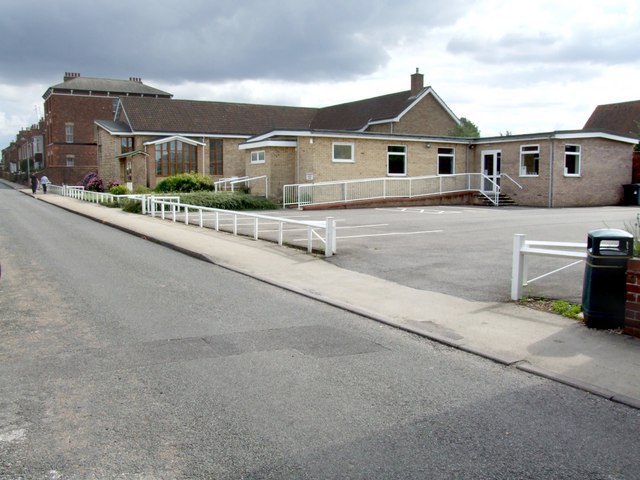 File:Queen Street, Horncastle - geograph.org.uk - 1691378.jpg