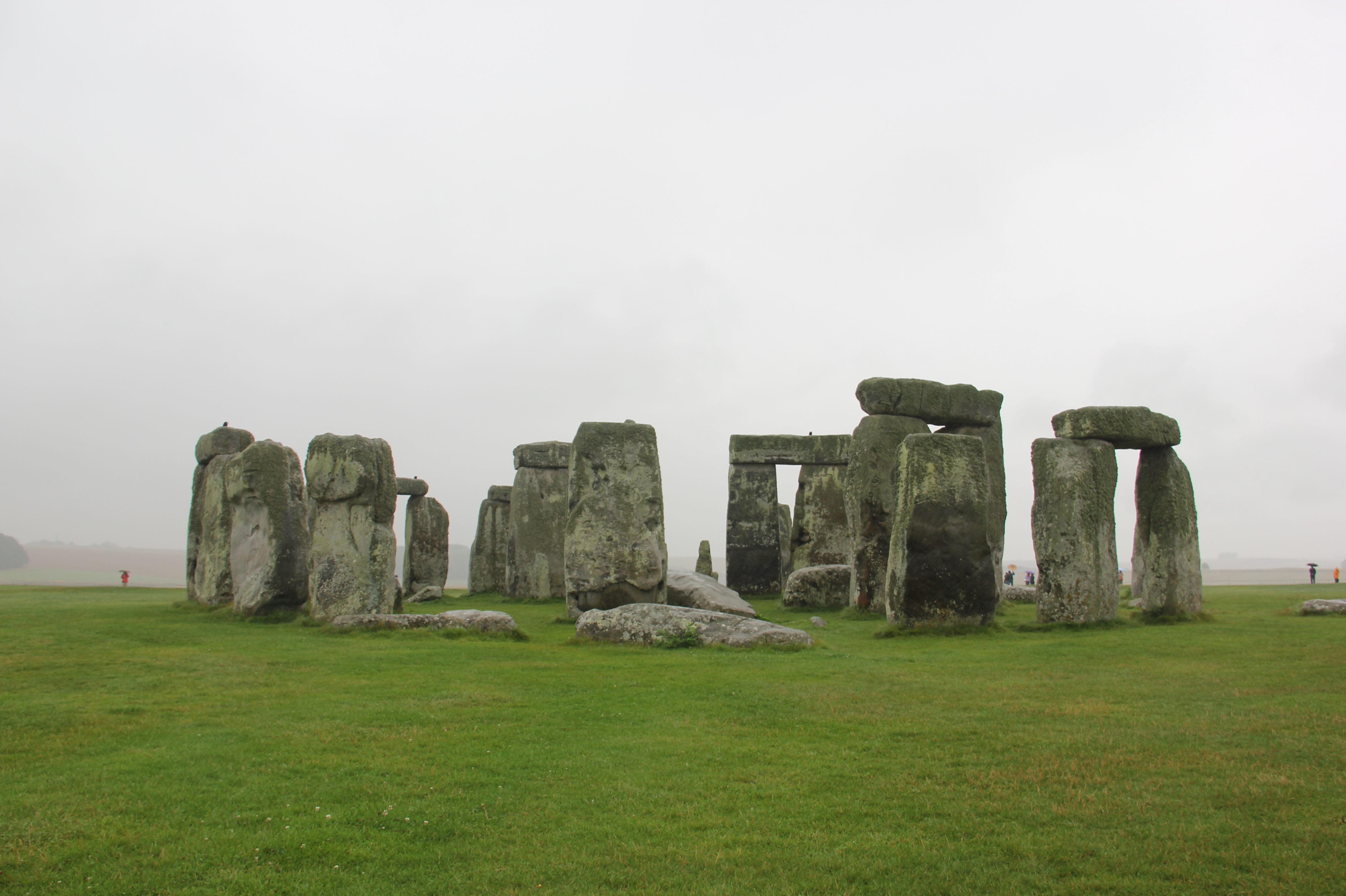 The famous stonehenge. Стоунхендж. Стоунхендж буддийский. Стоунхендж Сильбури. Мегалитическая архитектура.