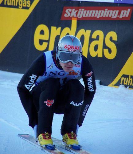 File:Sven Hannawald Zakopane 2004 2.jpg