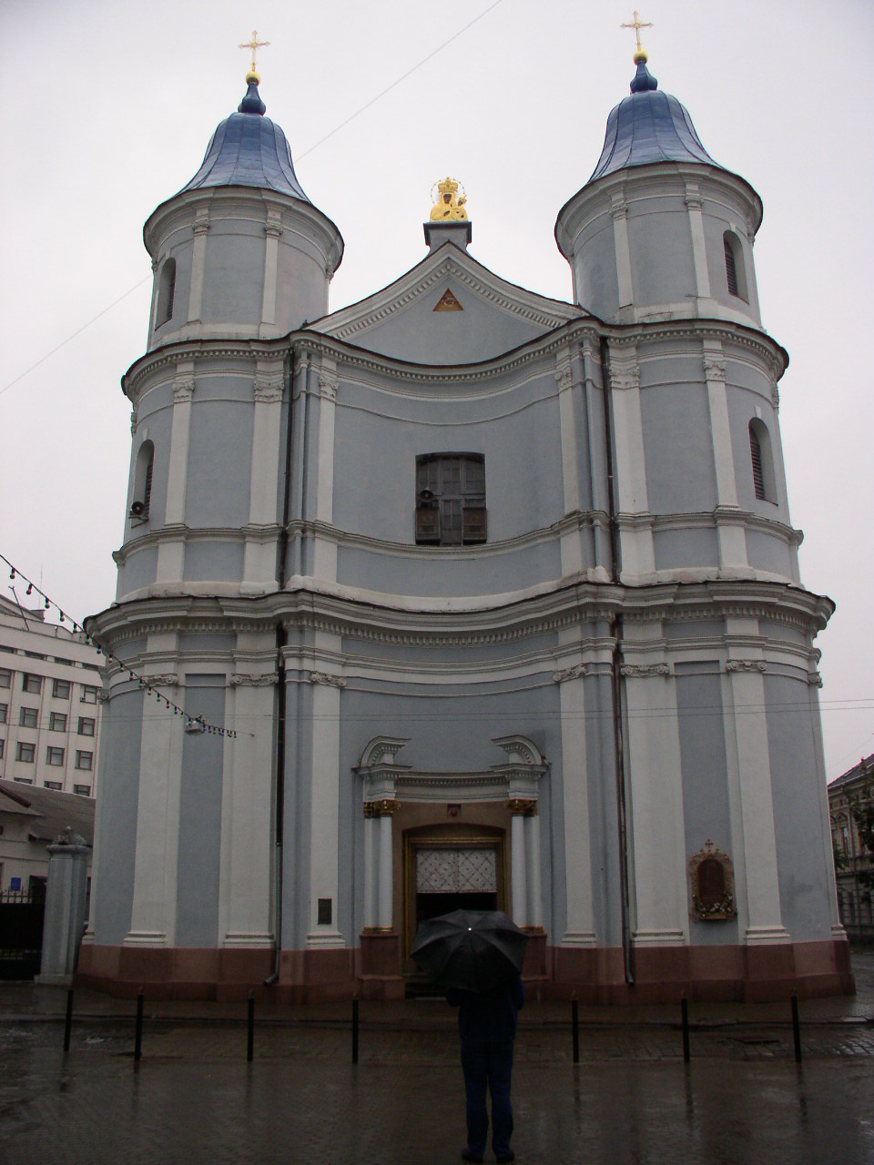 Ukraine-Ivano-Frankivsk-Armenian_Church-2.jpg