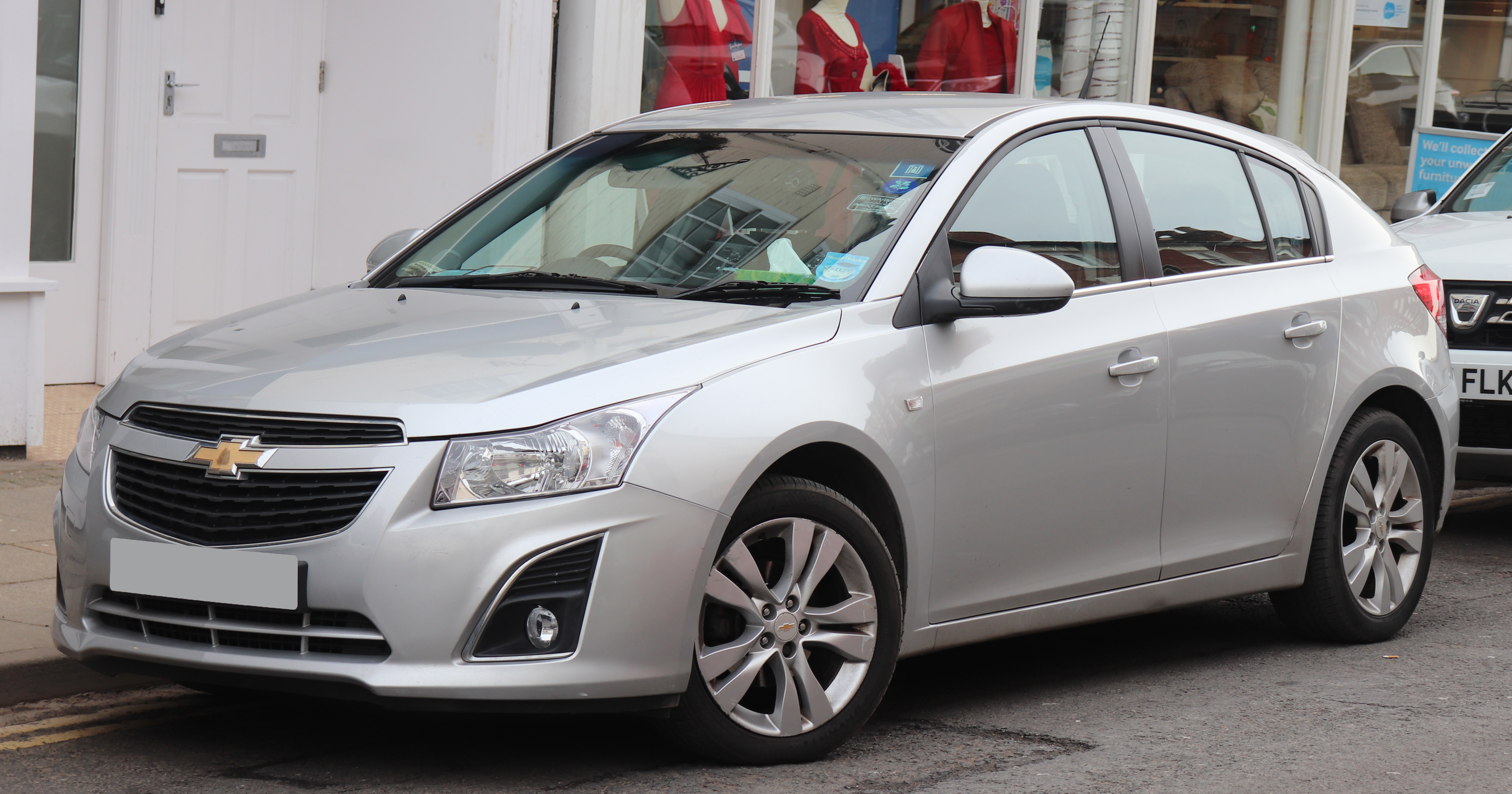 Круз хэтчбек 2013. Chevrolet Cruze Hatchback 2013. Шевроле Круз LTZ 2013. Chevrolet Cruze 2013 хэтчбек. Chevrolet Cruze 2013 1.8.