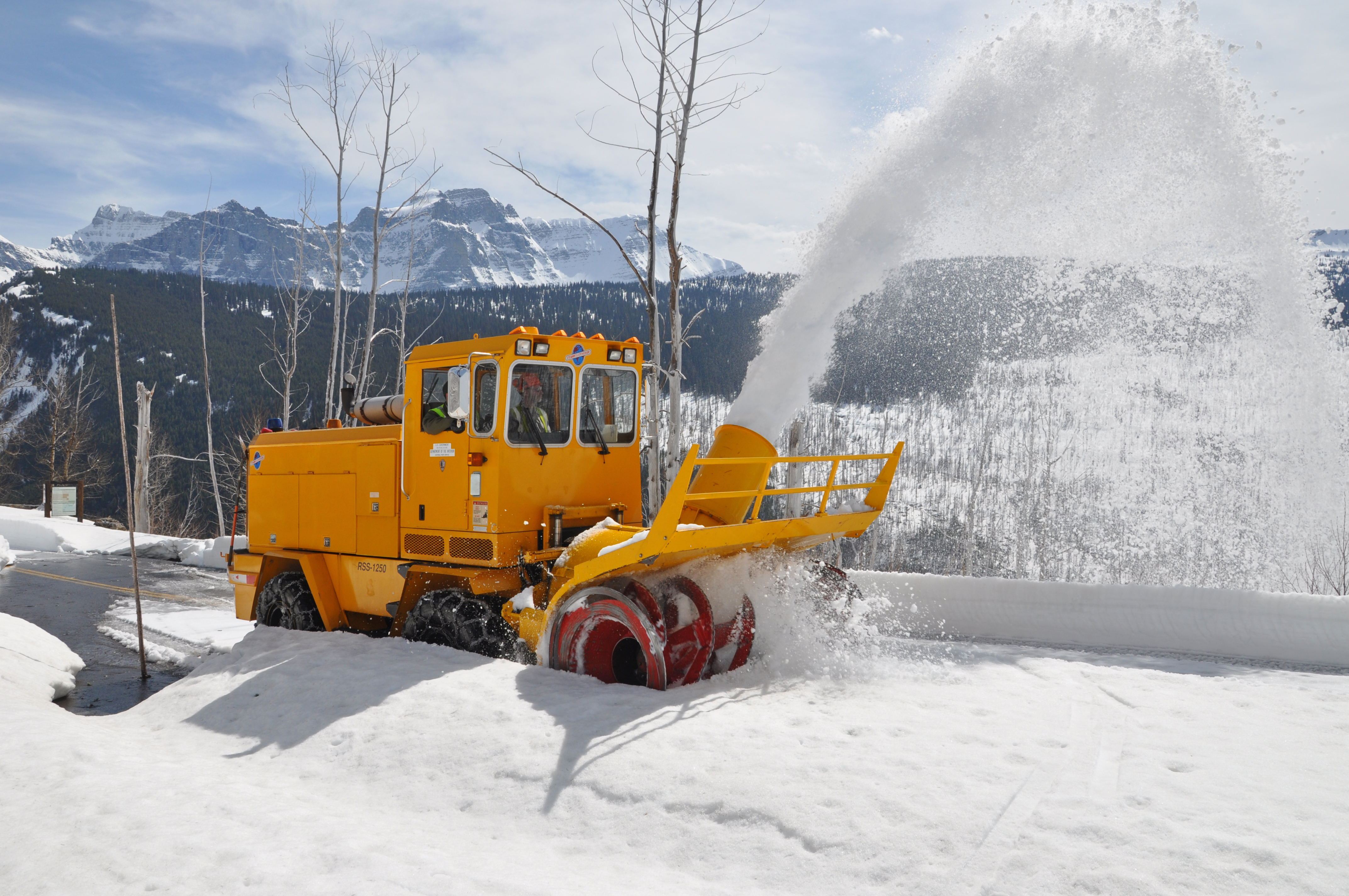 Schnee auf der Piste: Diese Räumfahrzeuge brauchen keine Fahrer