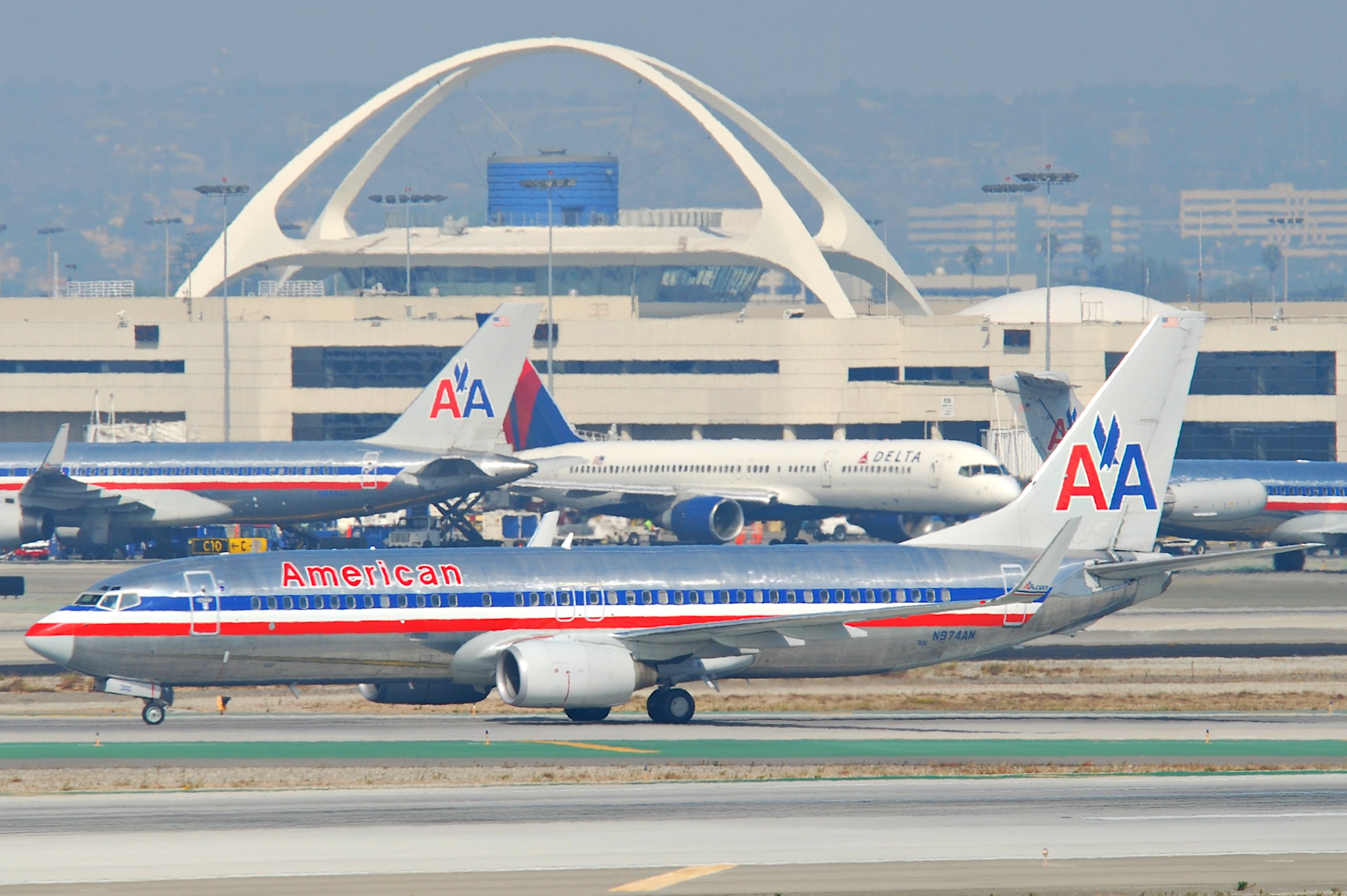 American Airlines 737. Американ Эйрлайнс в какие страны летает.