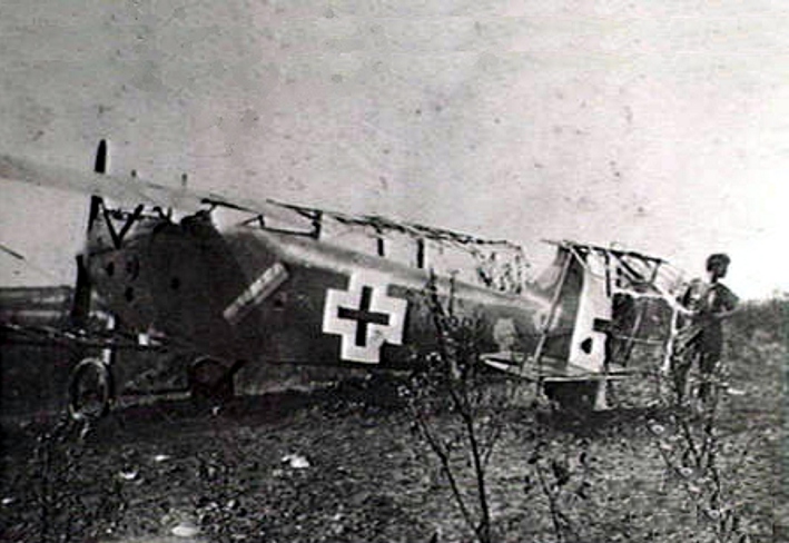 File:Captured Hannover CL.III near Franvilliers 1918.jpg