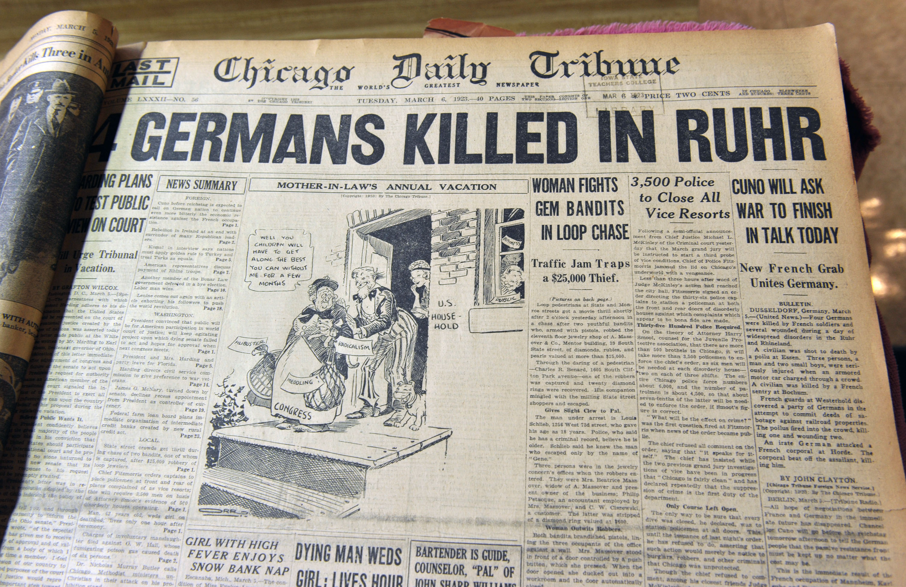 https://upload.wikimedia.org/wikipedia/commons/5/58/France_Invades_Ruhr_Chicago_Daily_Tribune_6_March_1923.jpg