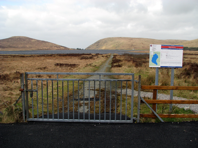 Gate and track at Spelga Dam - geograph.org.uk - 1205747