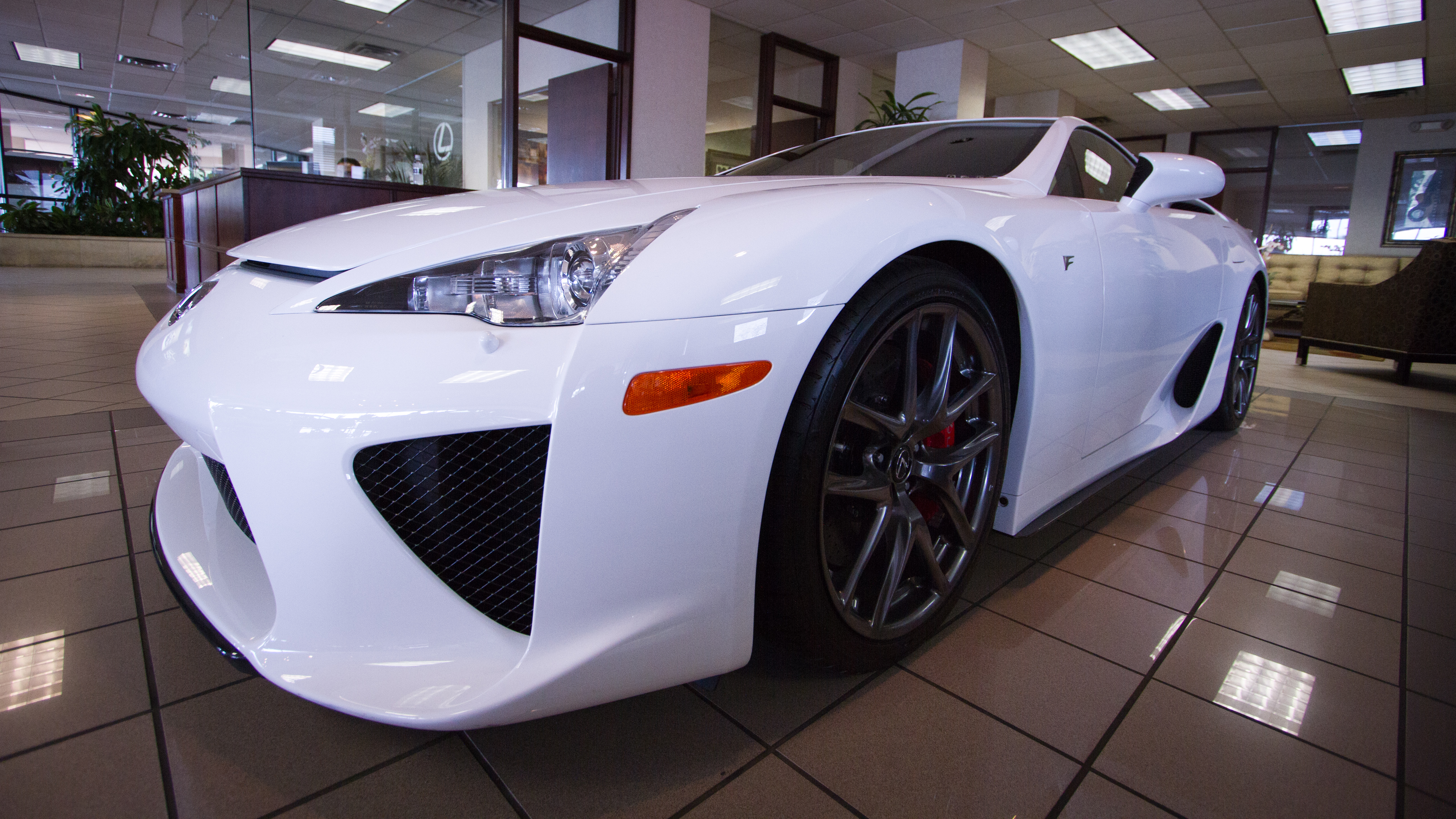 Lexus LFA С„РёРѕР»РµС‚РѕРІС‹Р№