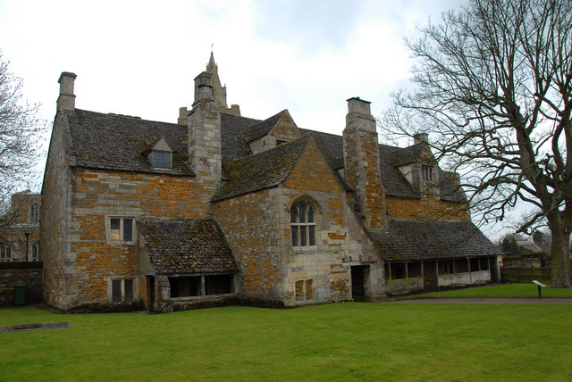 File:Lyddington Bede House.jpeg