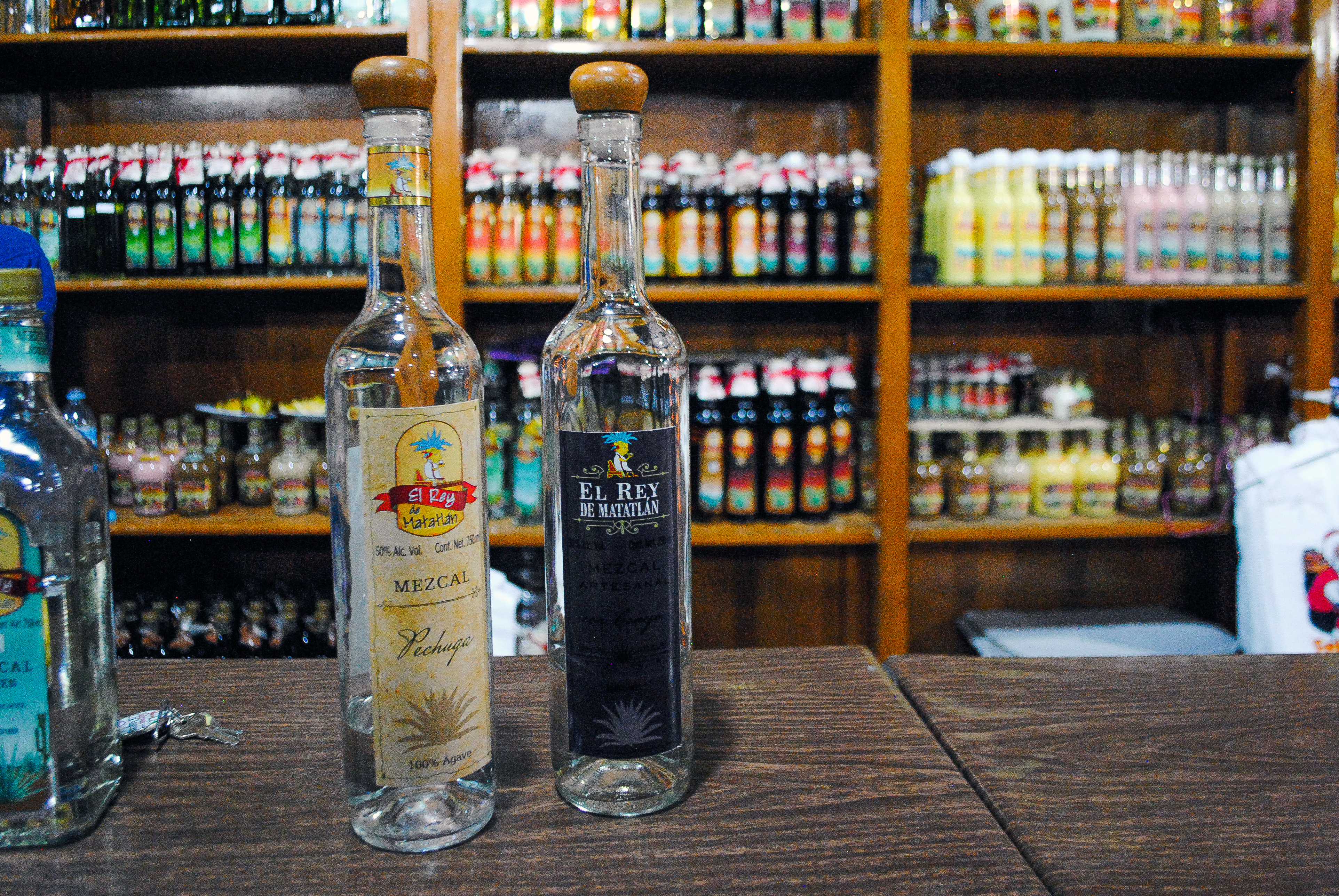 https://upload.wikimedia.org/wikipedia/commons/5/58/Mezcal_bottles_.jpg