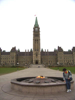 File:Peace Tower and Centennial Flame.jpg