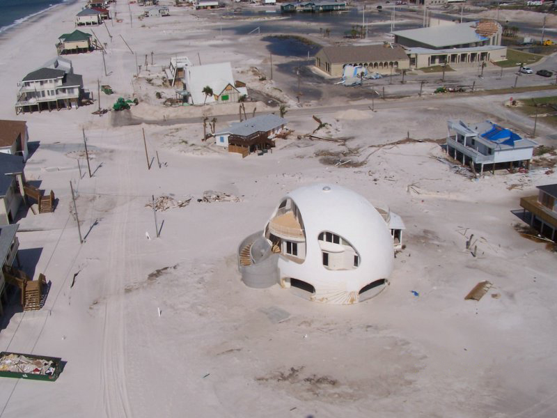 File:Pensacola Beach, Florida after Hurricane Dennis in 2005.jpg