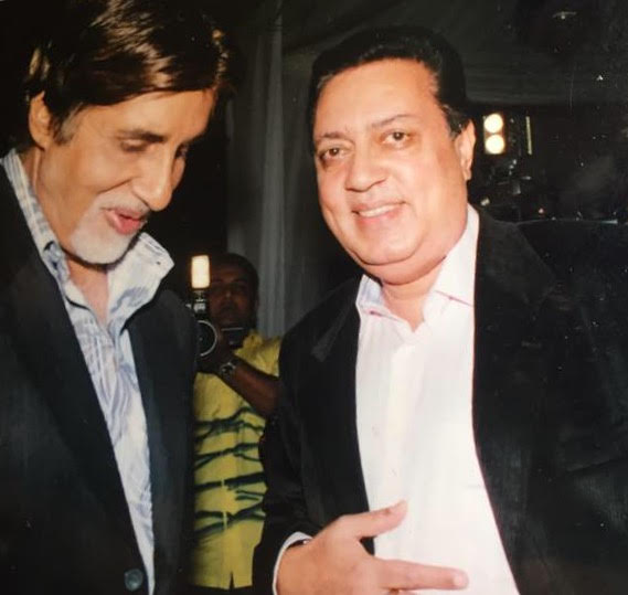 File:Pravin Nischol and Amitabh Bachchan at Sarkar Raj Music Launch.jpg