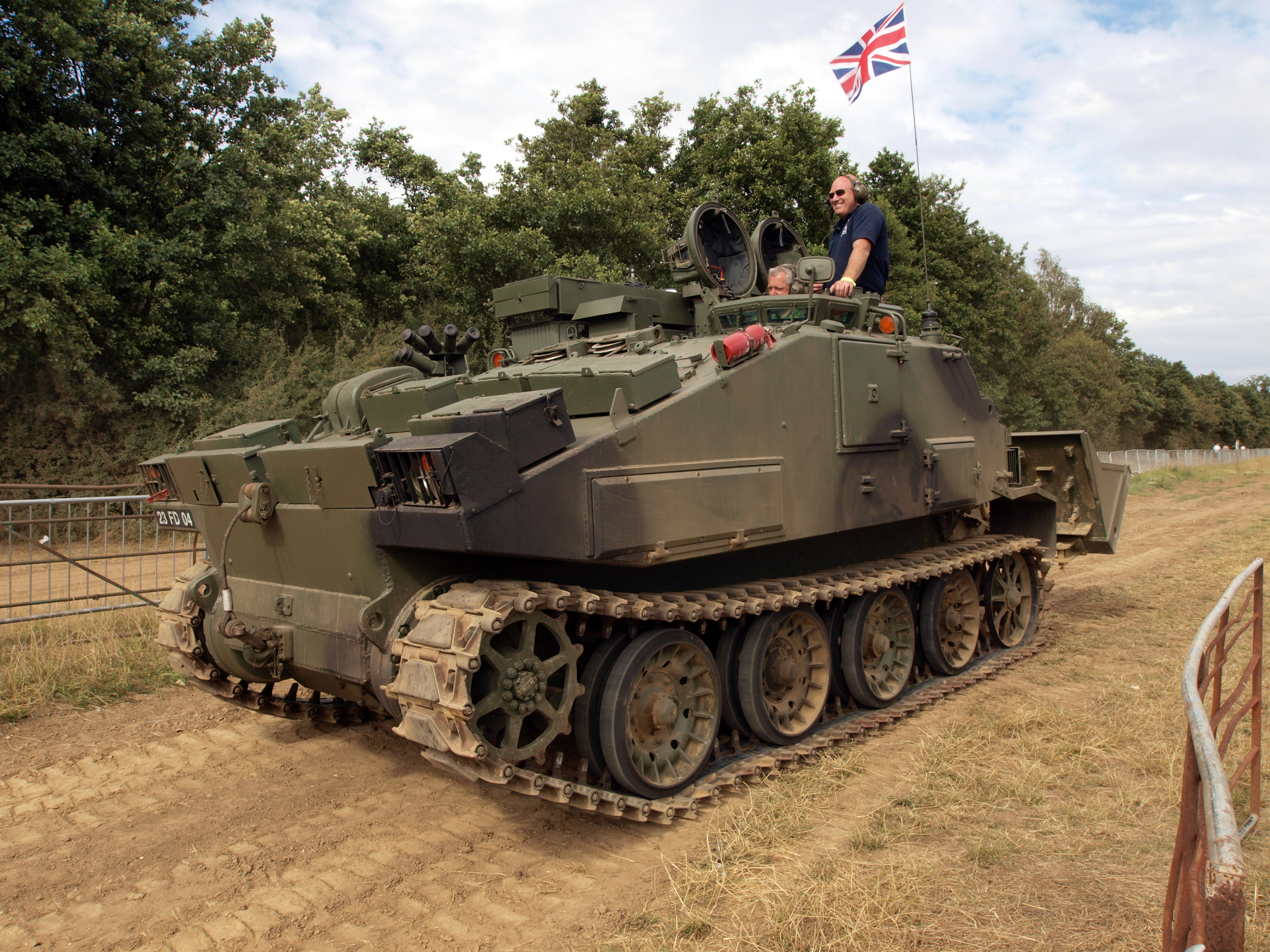 Combat engineering. Fv180 Combat Engineer tractor. Инженерная машина fv180. Combat Engineer. MV-10 Combat Engineer.