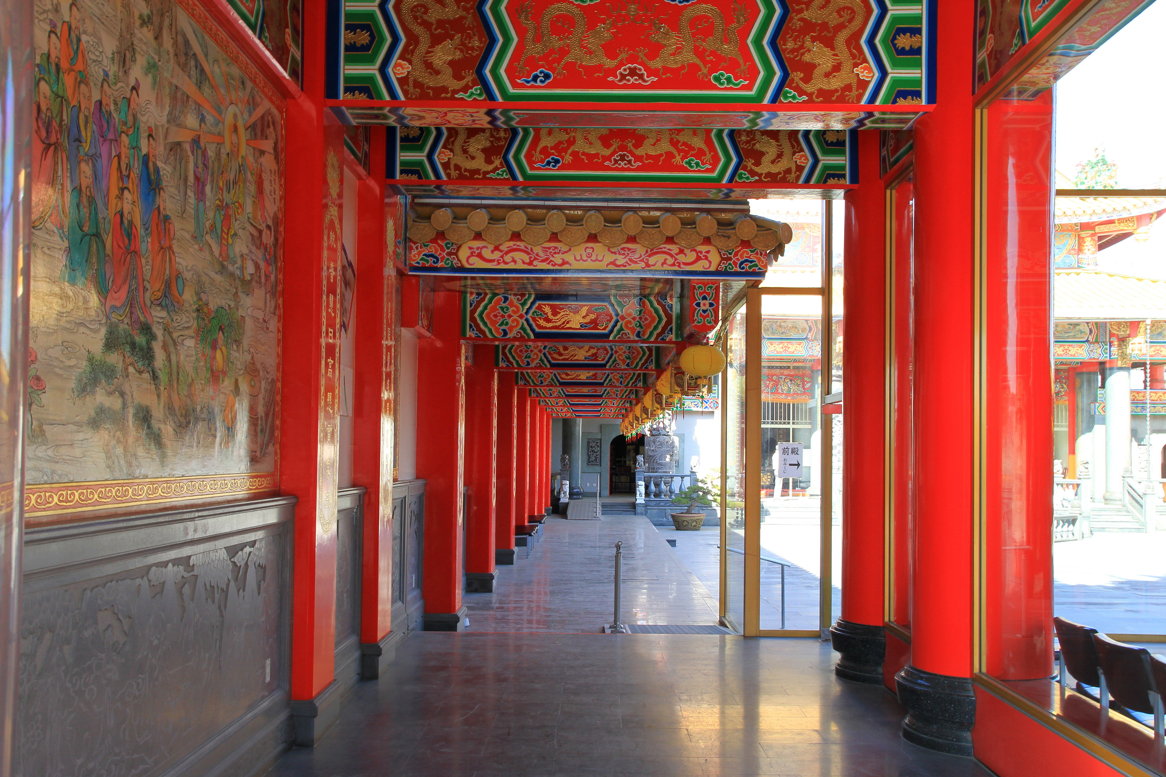 Древний уличный коридор в Китае. Corridor 1