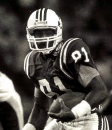 <span class="mw-page-title-main">Stephen Starring</span> American football player (born 1961)