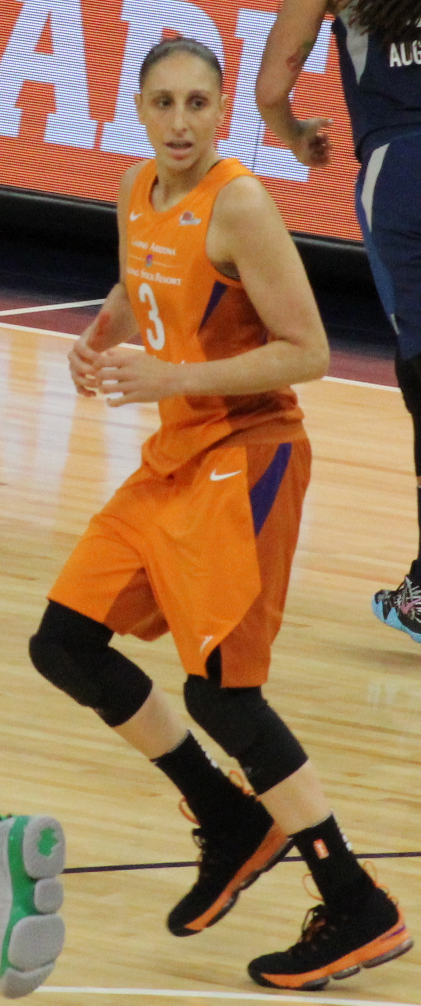 Candace Parker - Wikipedia