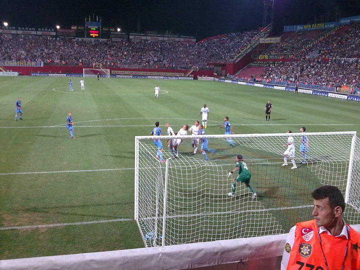 File:Trabzonspor - Hüseyin Avni Aker Stadyumu.jpg