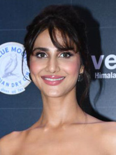 <span class="mw-page-title-main">Vaani Kapoor</span> Indian actress (b. 1988)