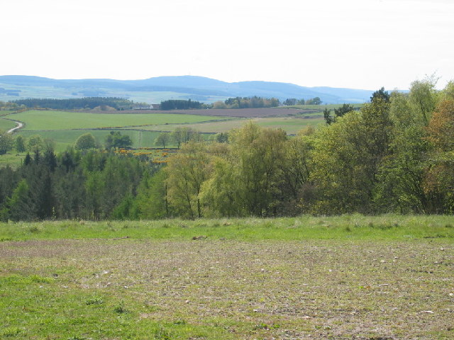 File:View from the road close to Blacktop - geograph.org.uk - 9926.jpg