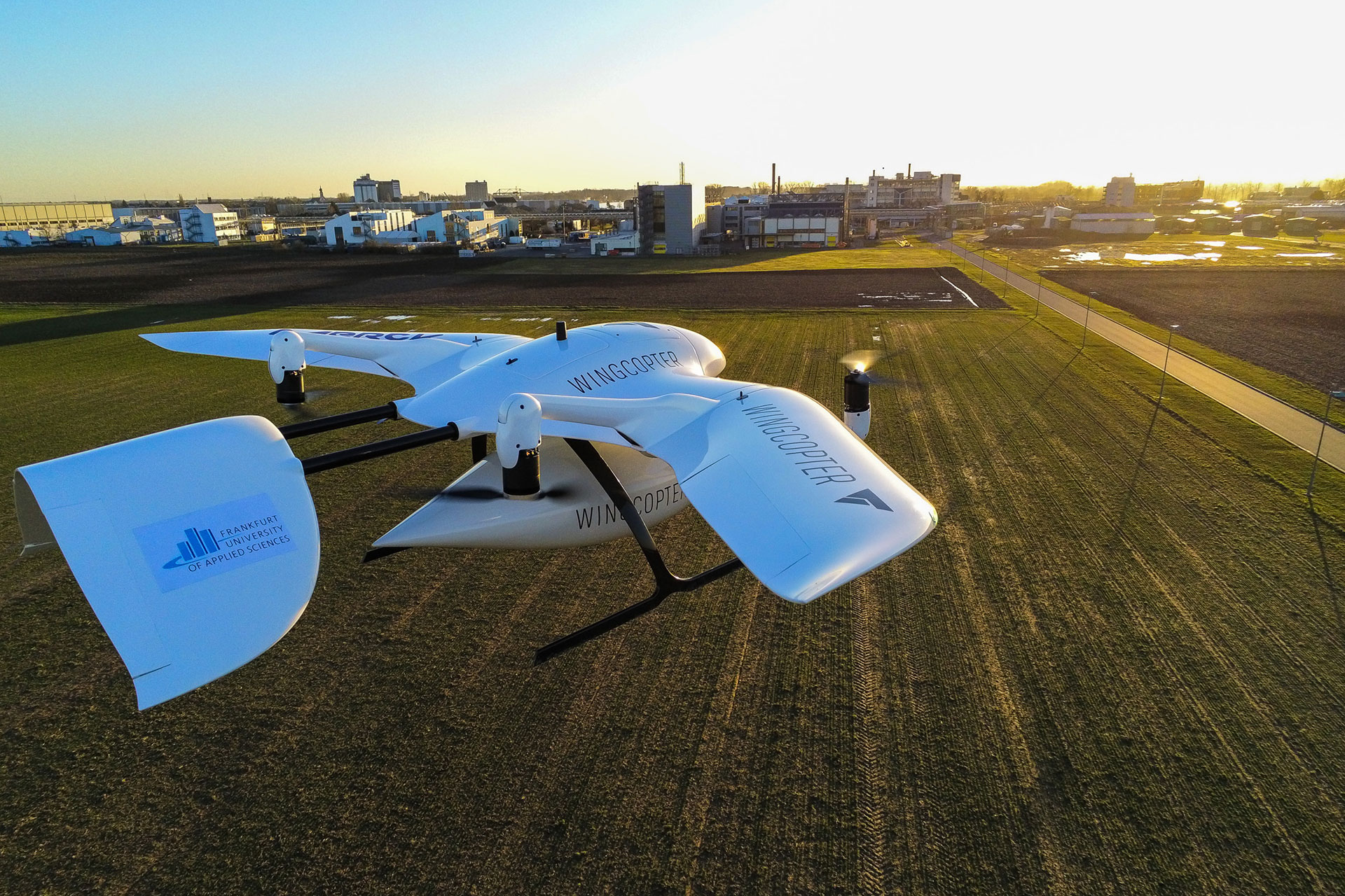 Губкин беспилотник. БПЛА Airbus «Zelator-28». Wingcopter 198s. Бас-200 беспилотный летательный аппарат. Zelator БПЛА.