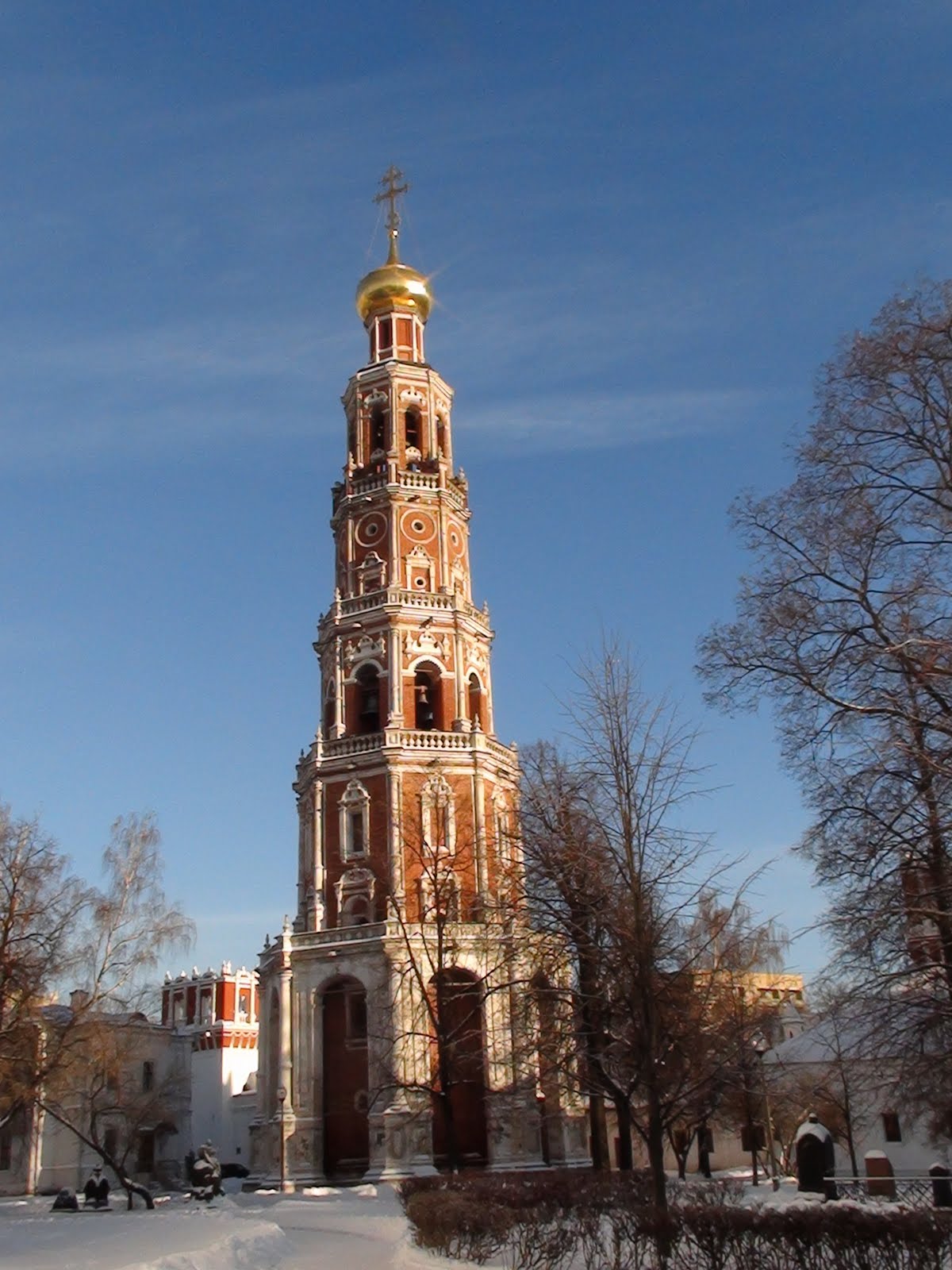 Колокольня Рождественского монастыря Москва