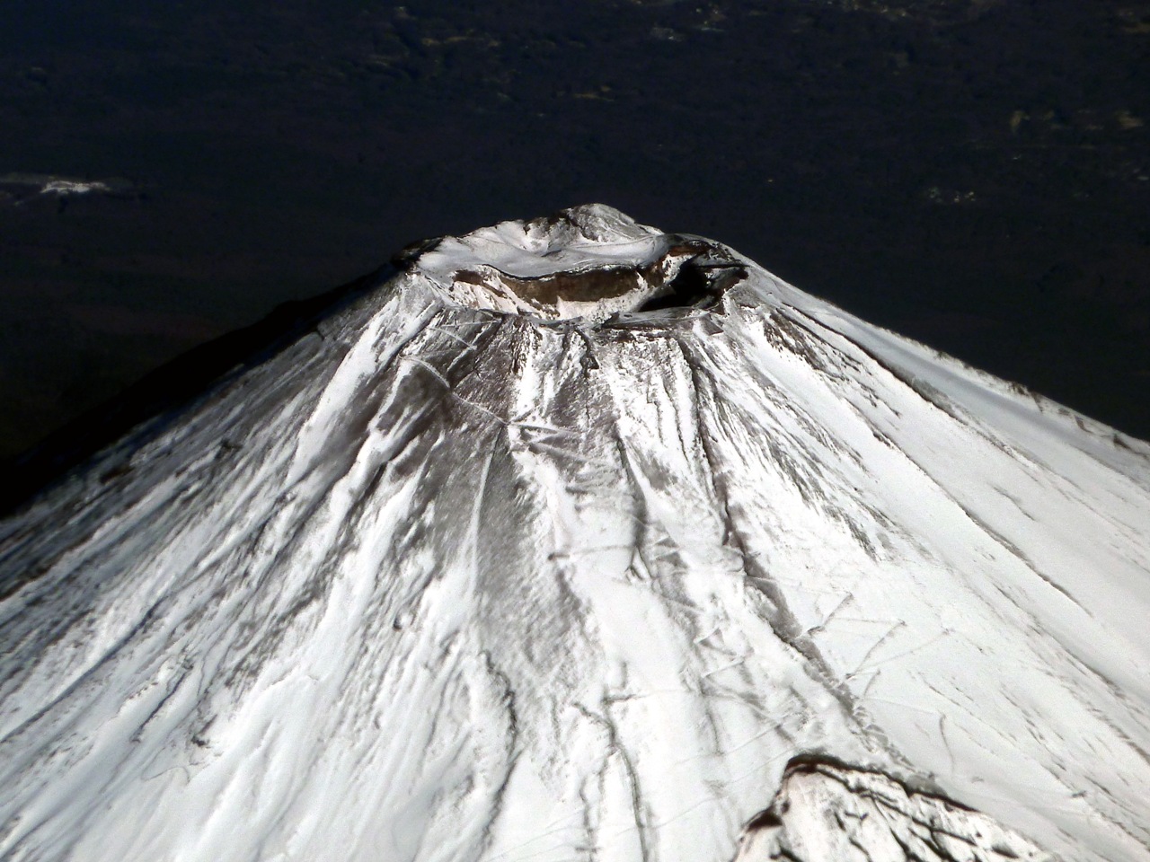 ファイル:20101130富士山山頂.jpg - Wikipedia