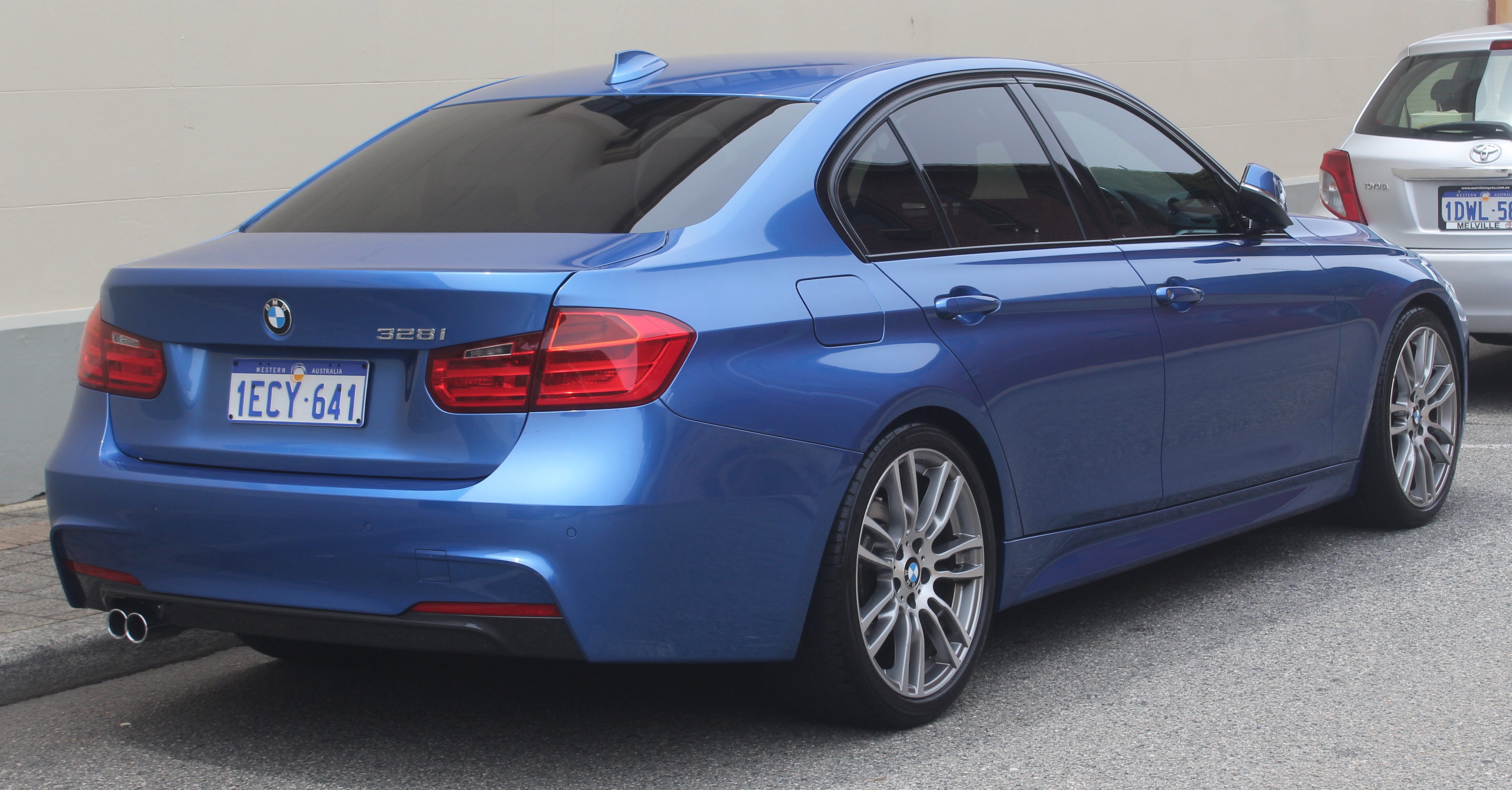 File:2013 BMW 328i (F30) M Sport sedan (2018-11-02) 01.jpg - Wikipedia