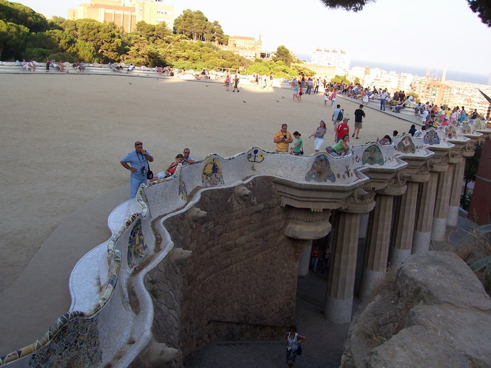 File:Barcelona - Parc Guell - 2006 - panoramio.jpg