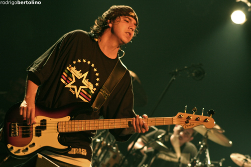 File:Charlie Brown Jr. ao vivo em Guarulhos, SP (19 Julho 2008) - 03.jpg