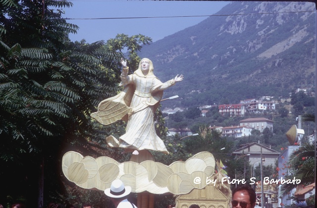 File:Foglianise (BN), 1997, Festa del Grano. - Flickr - Fiore S. Barbato (18).jpg