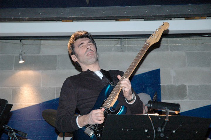 File:Guitarfeeling.jpg