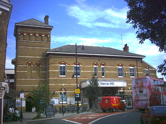 File:Herne Hill Station, Railton Road. - geograph.org.uk - 49391.jpg