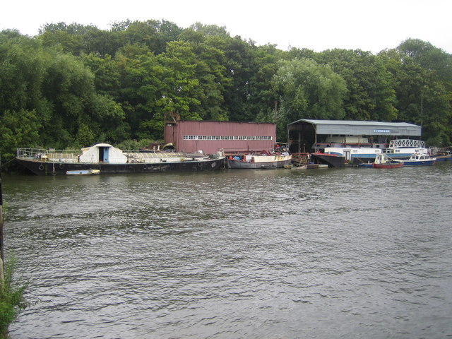 Isleworth Ait - geograph.org.uk - 535597