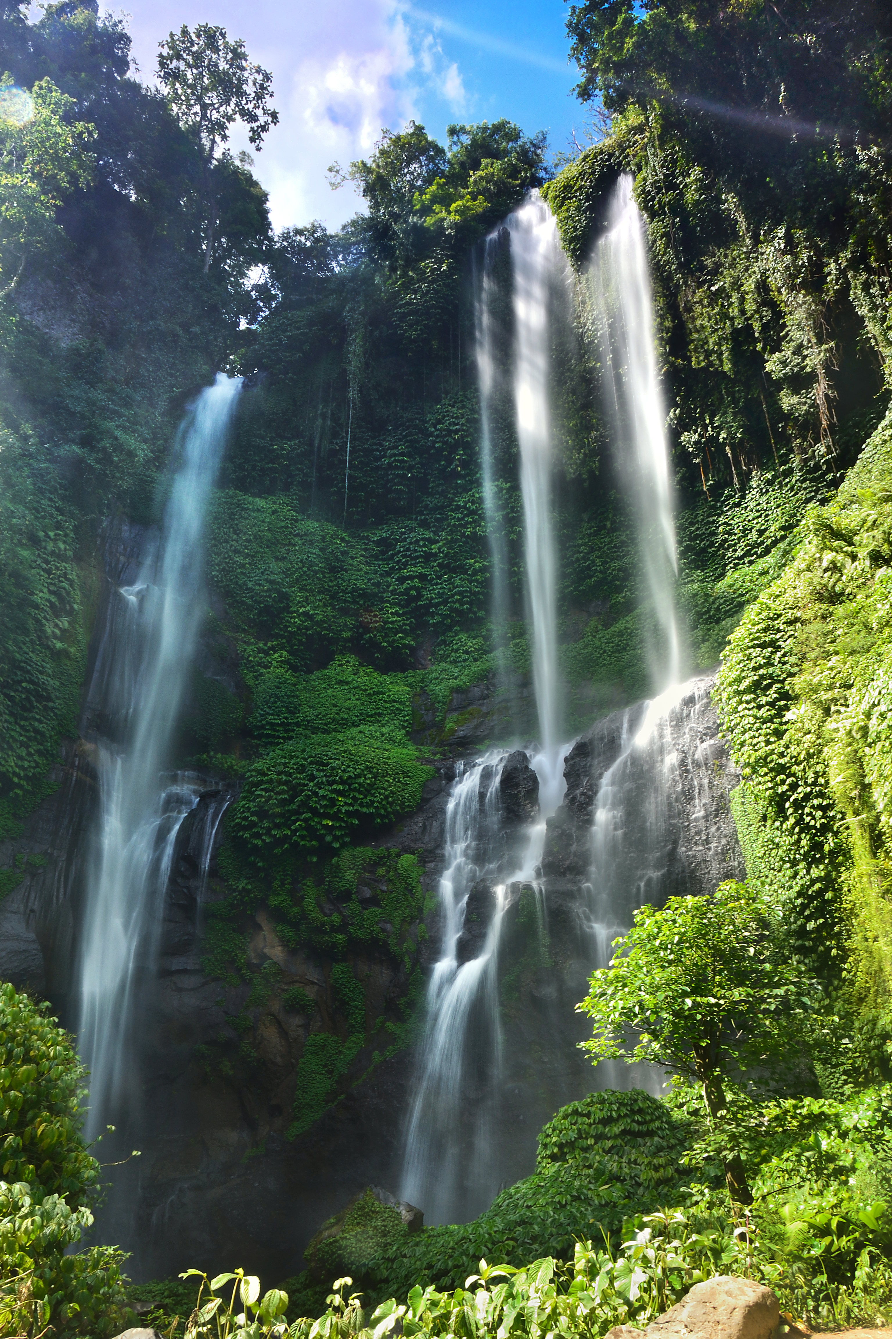 File Ketinggian Air Terjun Sekumpul Jpg Wikimedia Commons