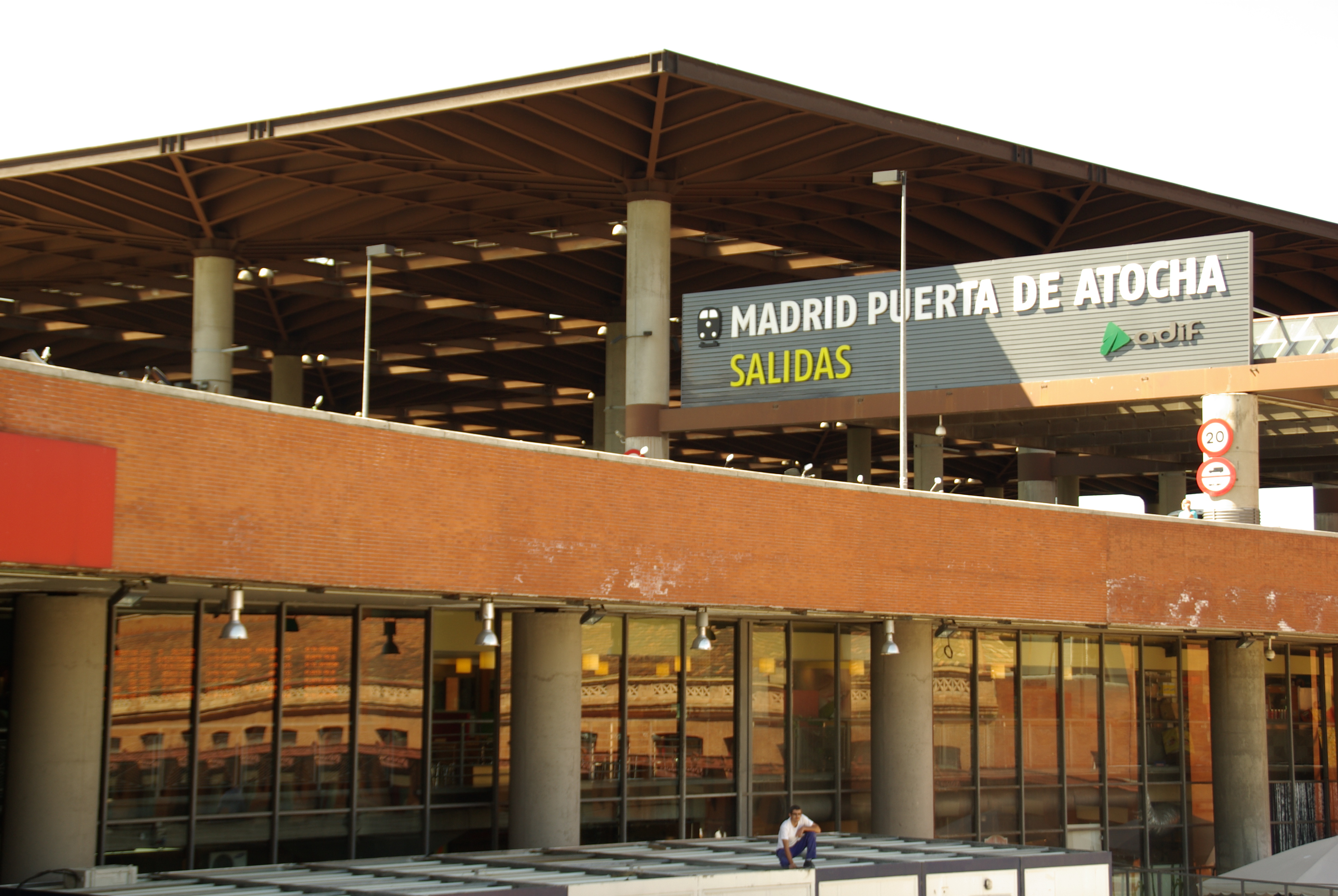 Cuanto cuesta un taxi de atocha a barajas