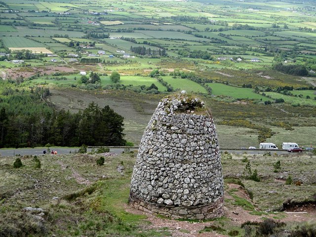 Monument - geograph.org.uk - 4521017