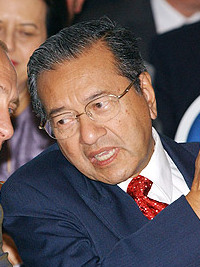 File:Putin in Malaysia - August 5 2003 - 9 (3to4).jpg