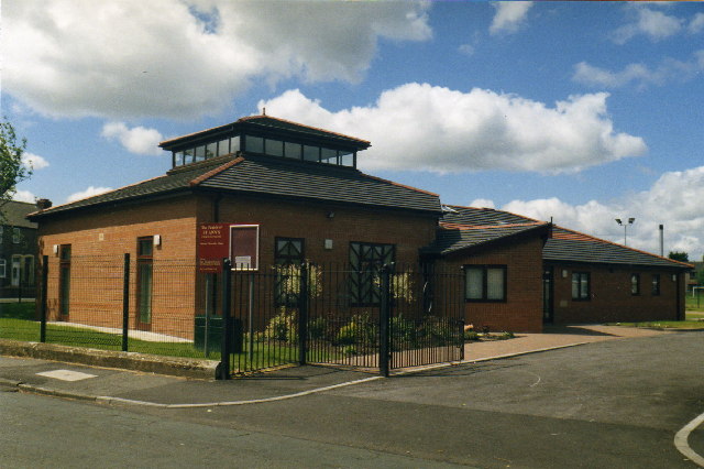 File:St Ann's Church, Central Avenue, Warrington - geograph.org.uk - 89582.jpg