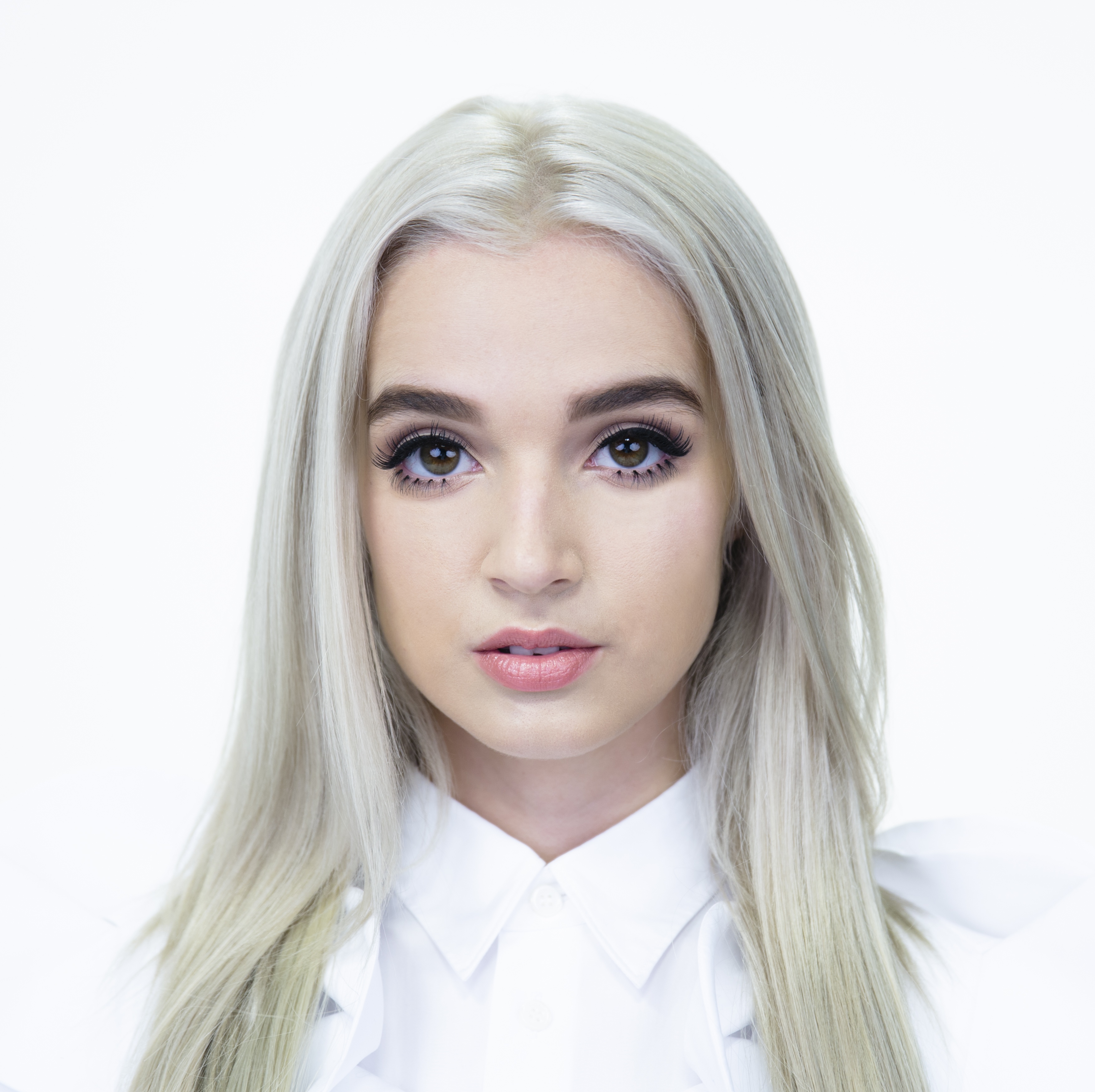 Как переводится poppy. Поппи (певица). Морайа Роуз Перейра (Poppy). Poppy исполнительница. Poppy вокалистка.